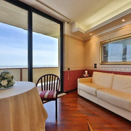 Hotel David Palace 4*